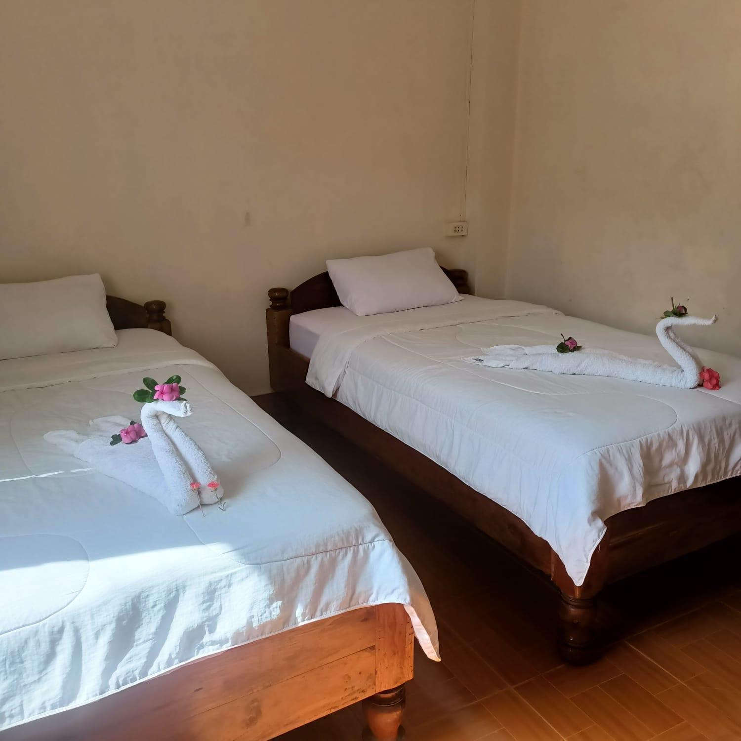 Phonephithak Guesthouse Muang Pakbèng Eksteriør bilde