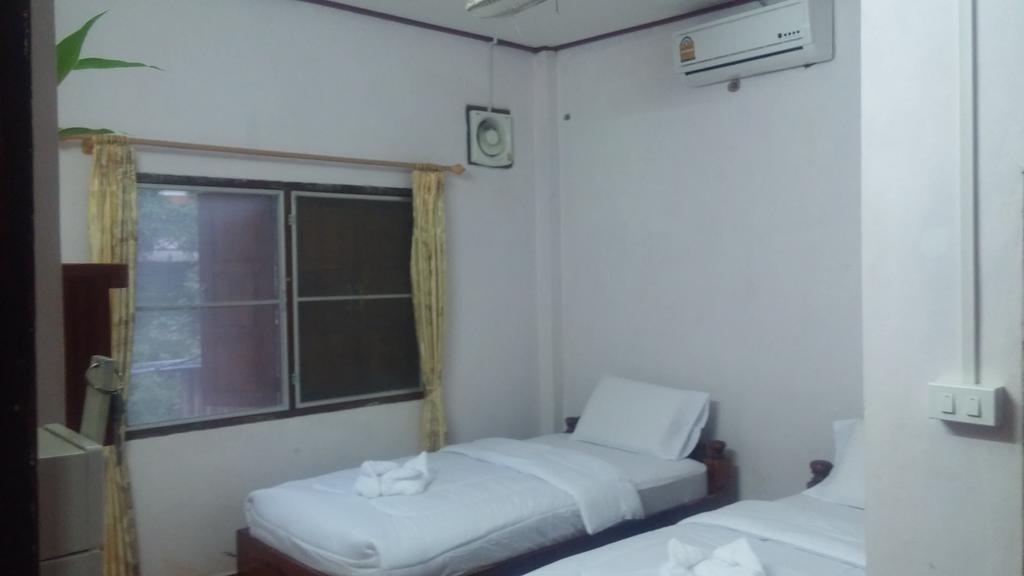 Phonephithak Guesthouse Muang Pakbèng Eksteriør bilde