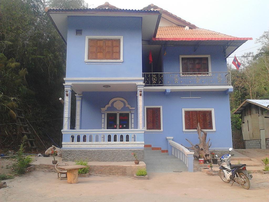 Phonephithak Guesthouse Muang Pakbèng Eksteriør bilde